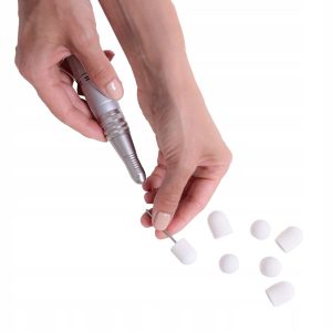 Kapturki ścierne do pedicure białe 13 mm gradacja 80 – 50 szt. QMS Line Premium – mocne opracowanie zrogowaceń i wygodna praca